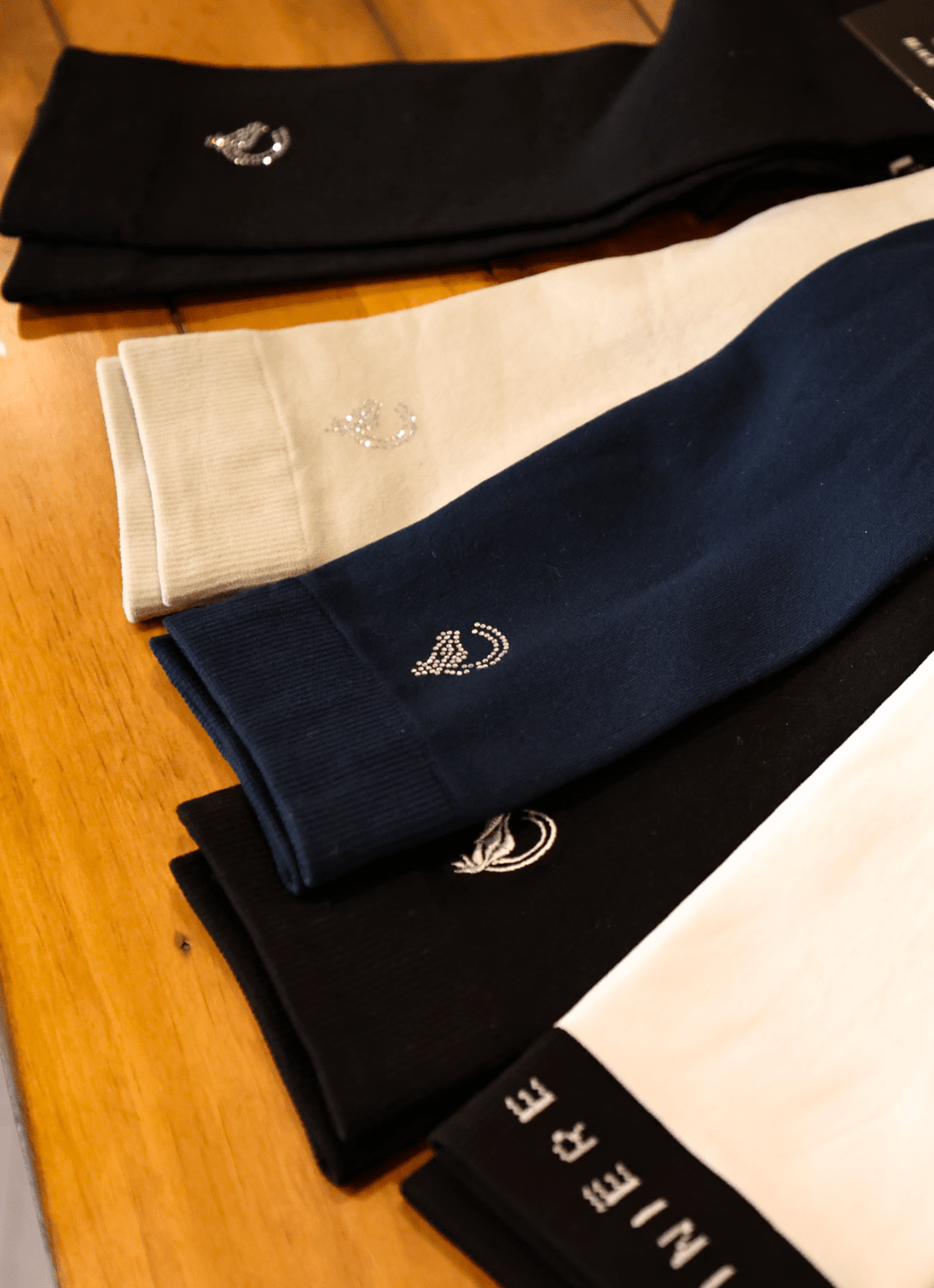 Criniere Equestrian Socks: Black crystals / Unisex / One Size